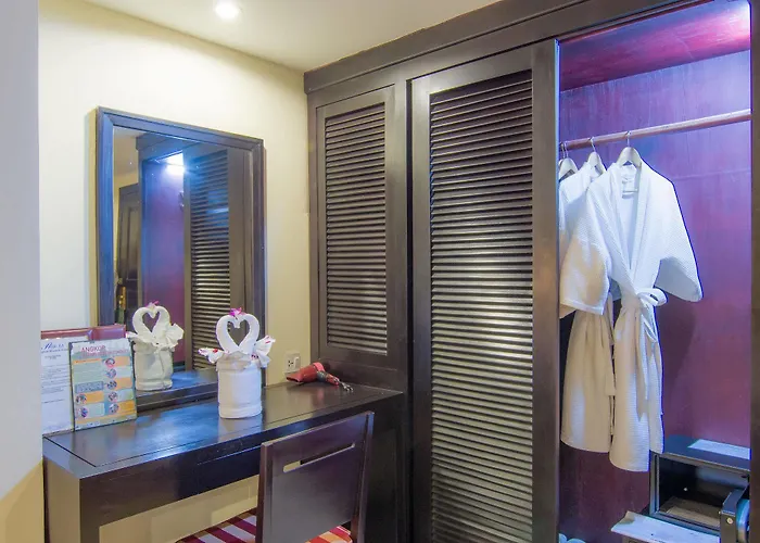 Hotel Angkor Riviera 4*